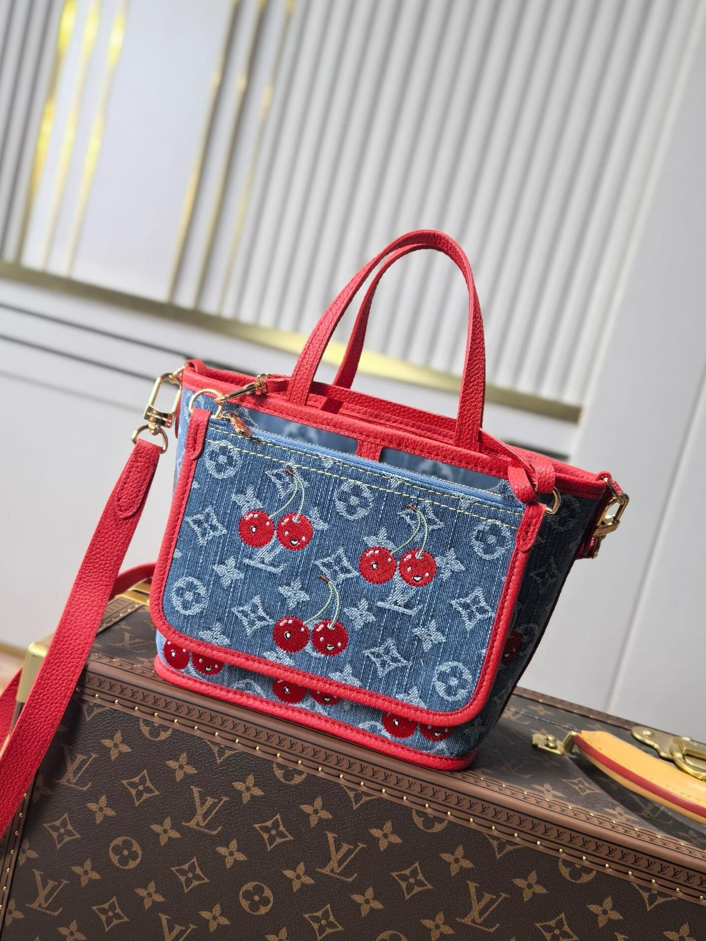 Louis Vuitton M14997 LV x TM Neverfull Inside Out BB
