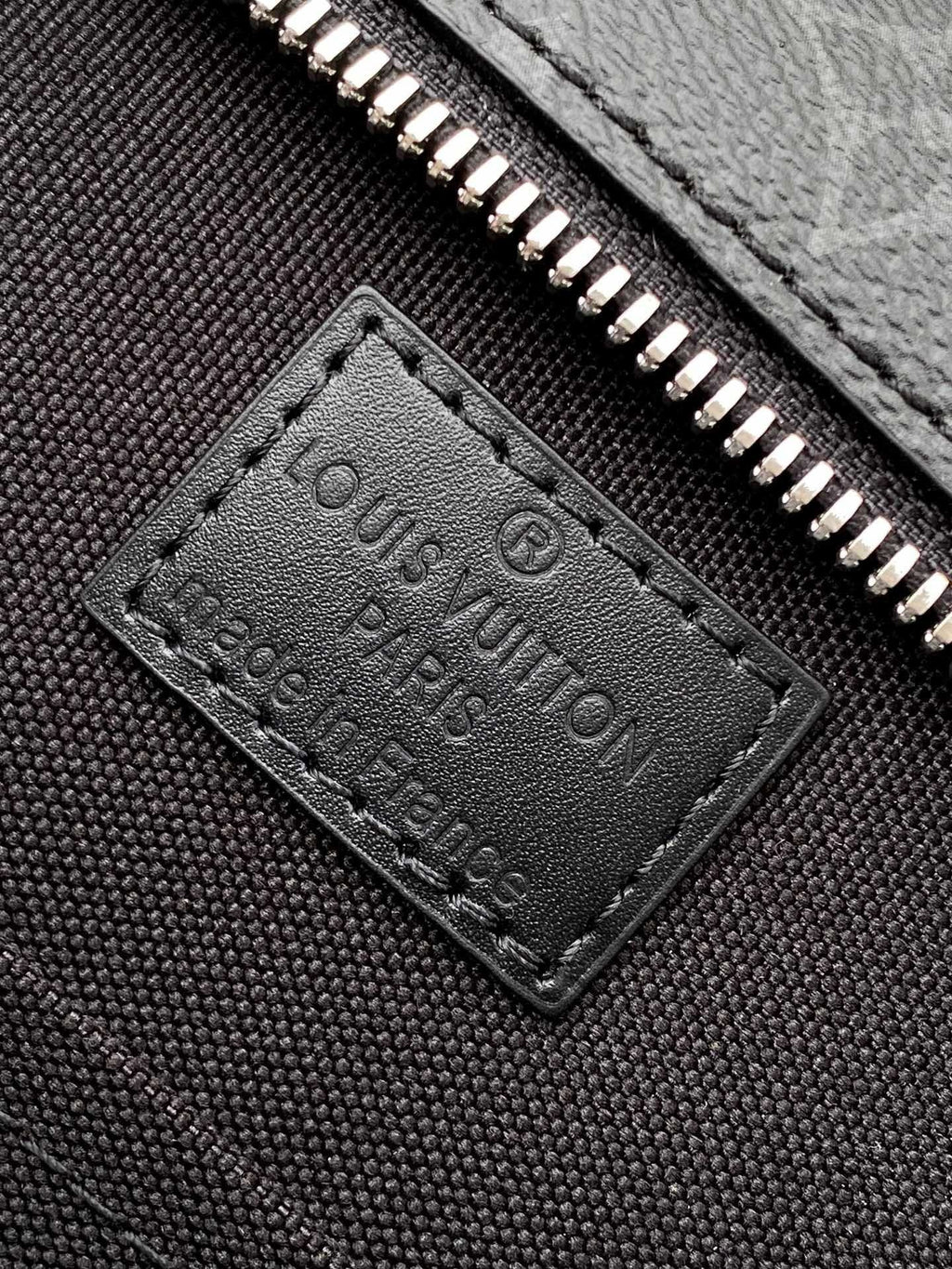 Louis Vuitton M11742 Sac Plat Horizontal Zippe