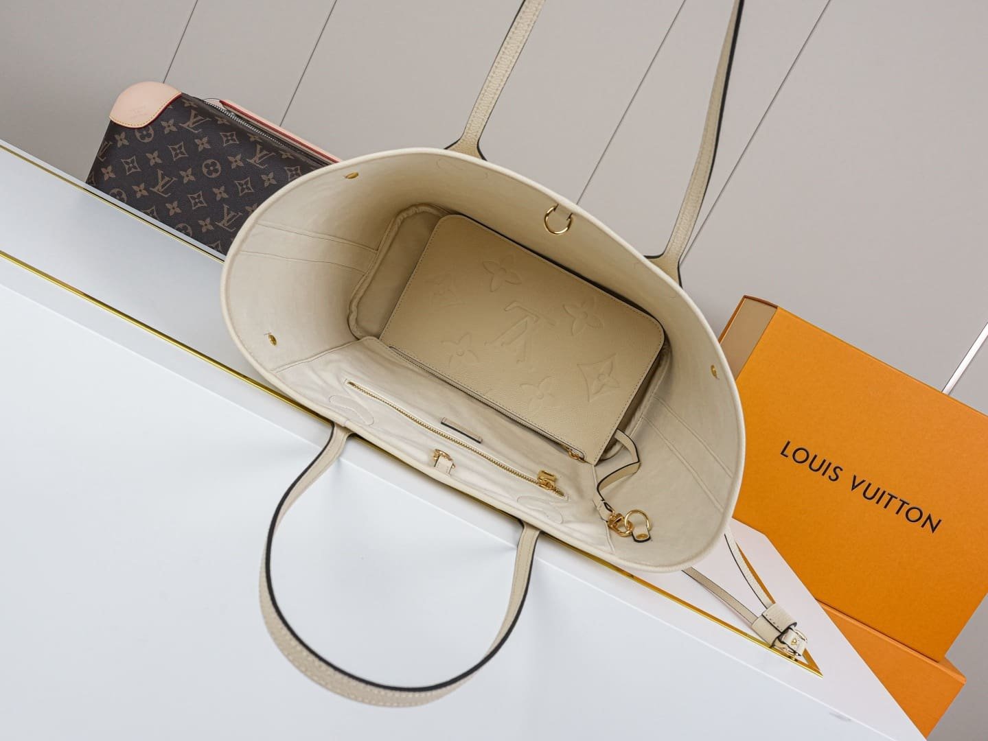 Louis Vuitton M46676 Neverfull MM