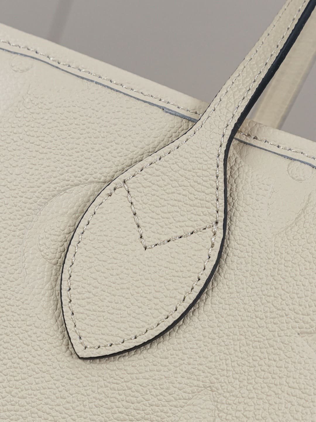 Louis Vuitton M46676 Neverfull MM