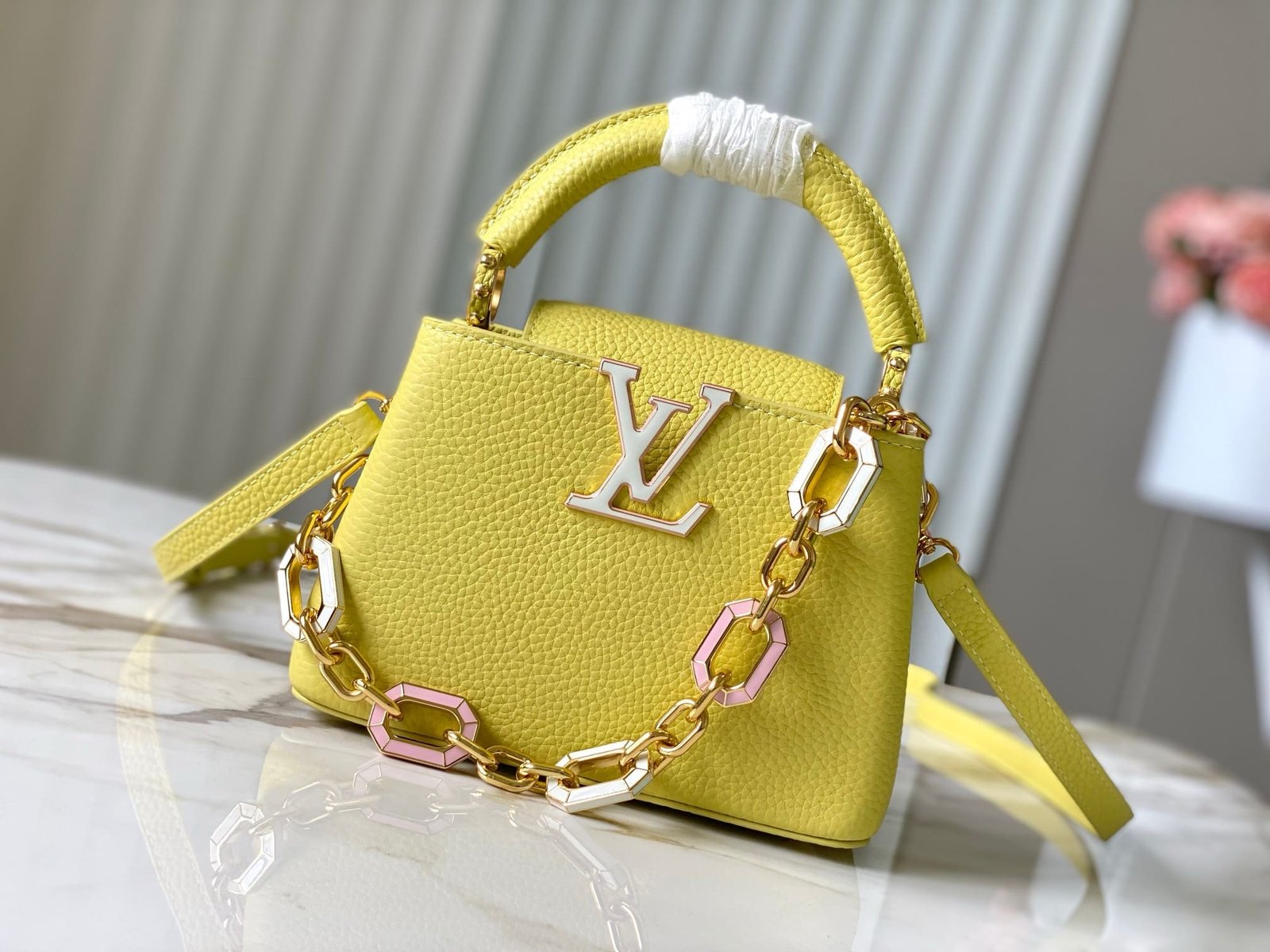 Louis Vuitton M25232 Capucines Mini