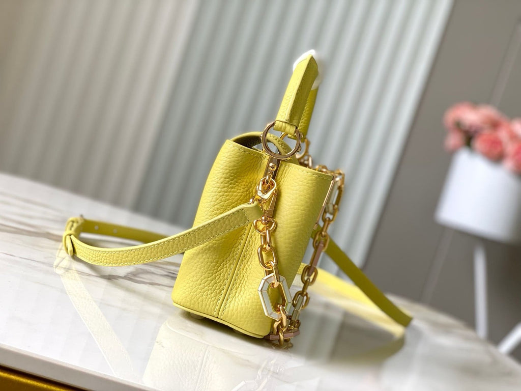 Louis Vuitton M25232 Capucines Mini