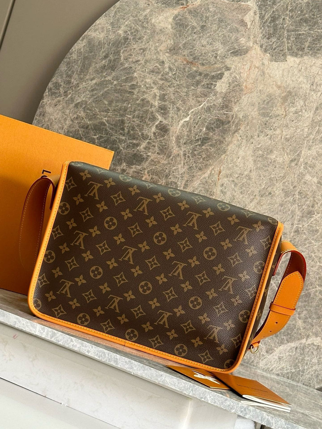 Louis Vuitton M14723 Satchel Messenger