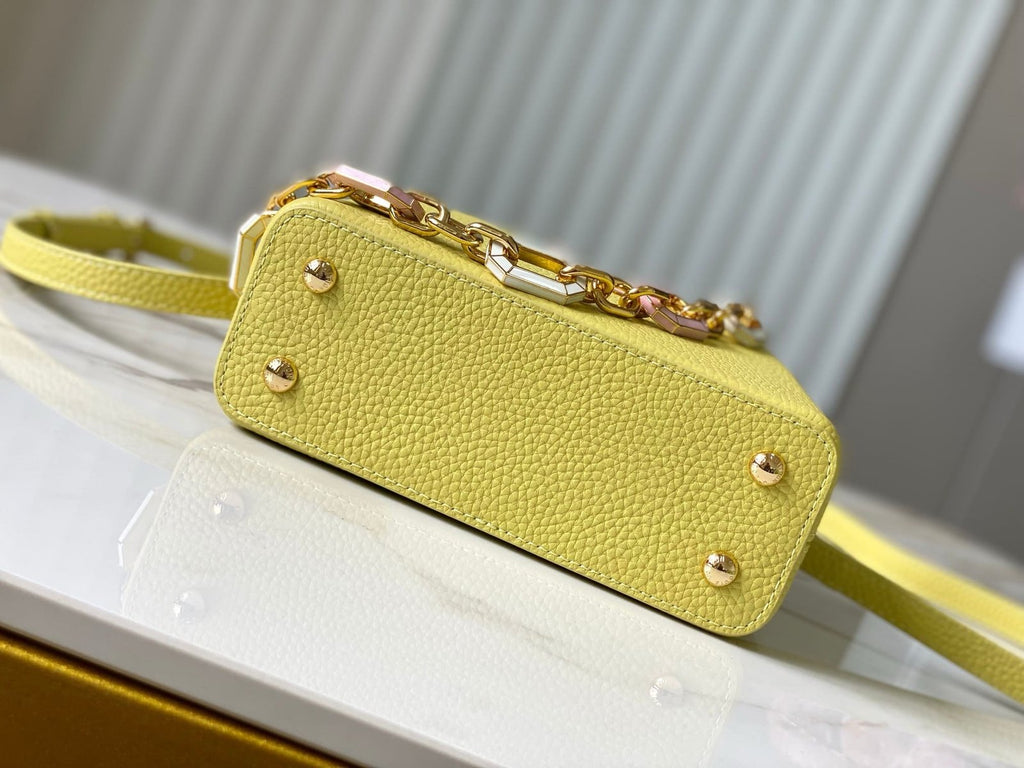 Louis Vuitton M25232 Capucines Mini