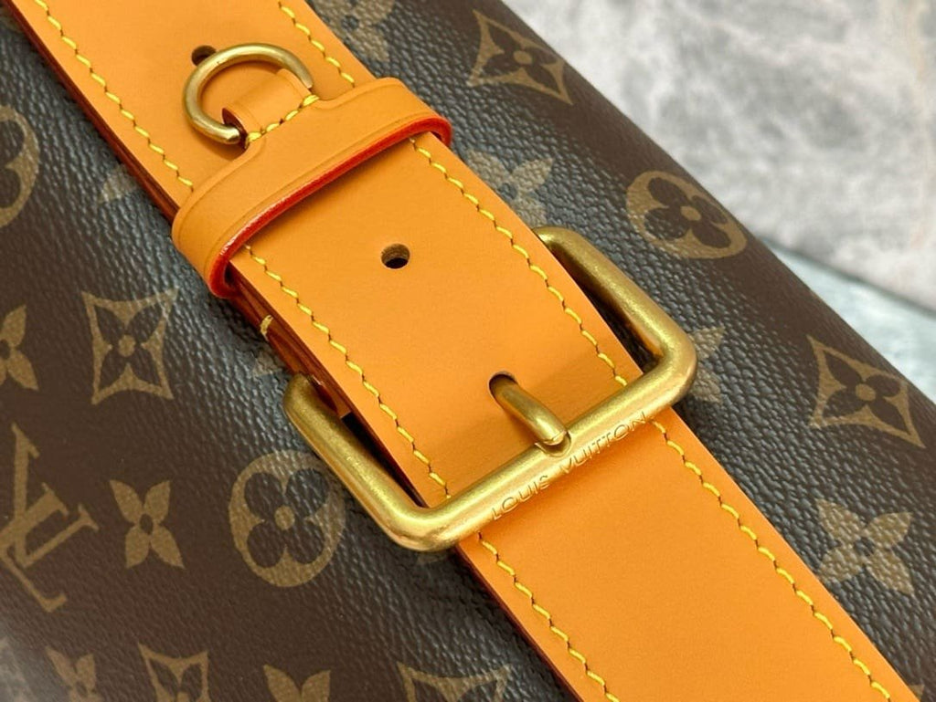 Louis Vuitton M14723 Satchel Messenger