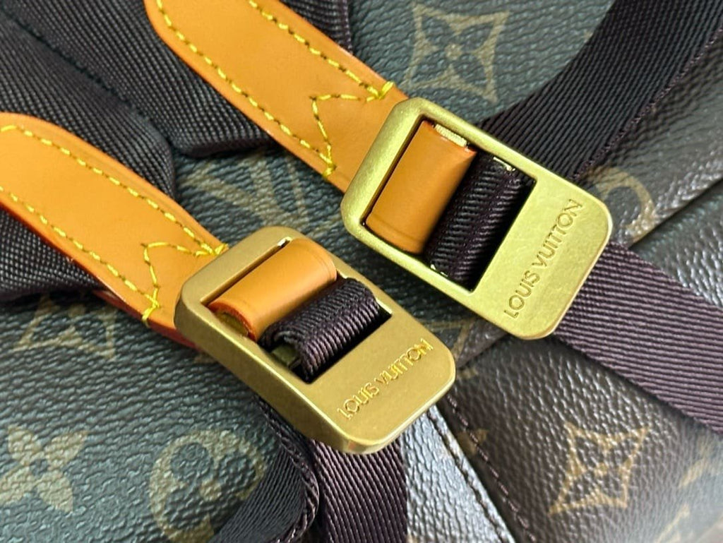 Louis Vuitton M25979 Discovery Cargo Backpack