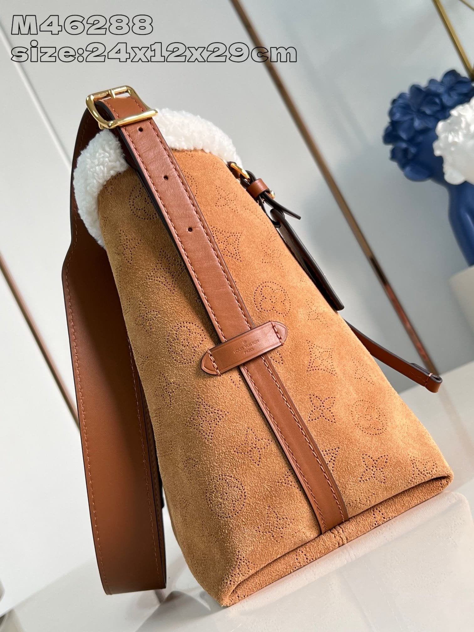 Louis Vuitton M11843 CarryAll PM