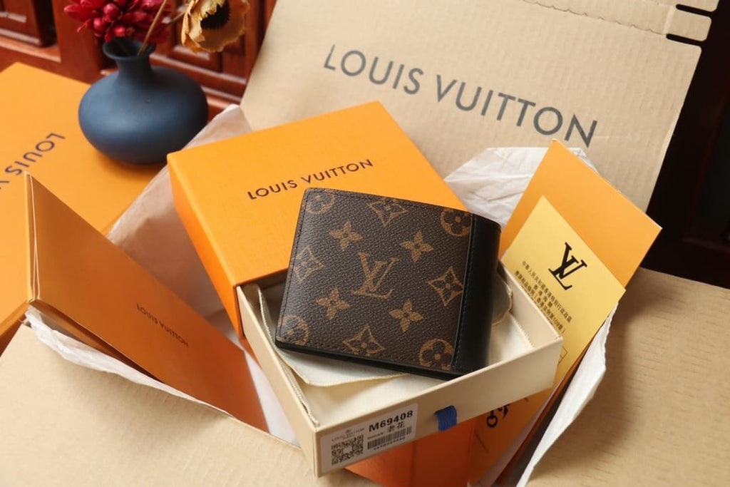 Louis Vuitton M69408 Multiple Wallet