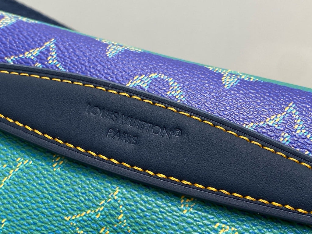 Louis Vuitton M25783 Rush Bumbag