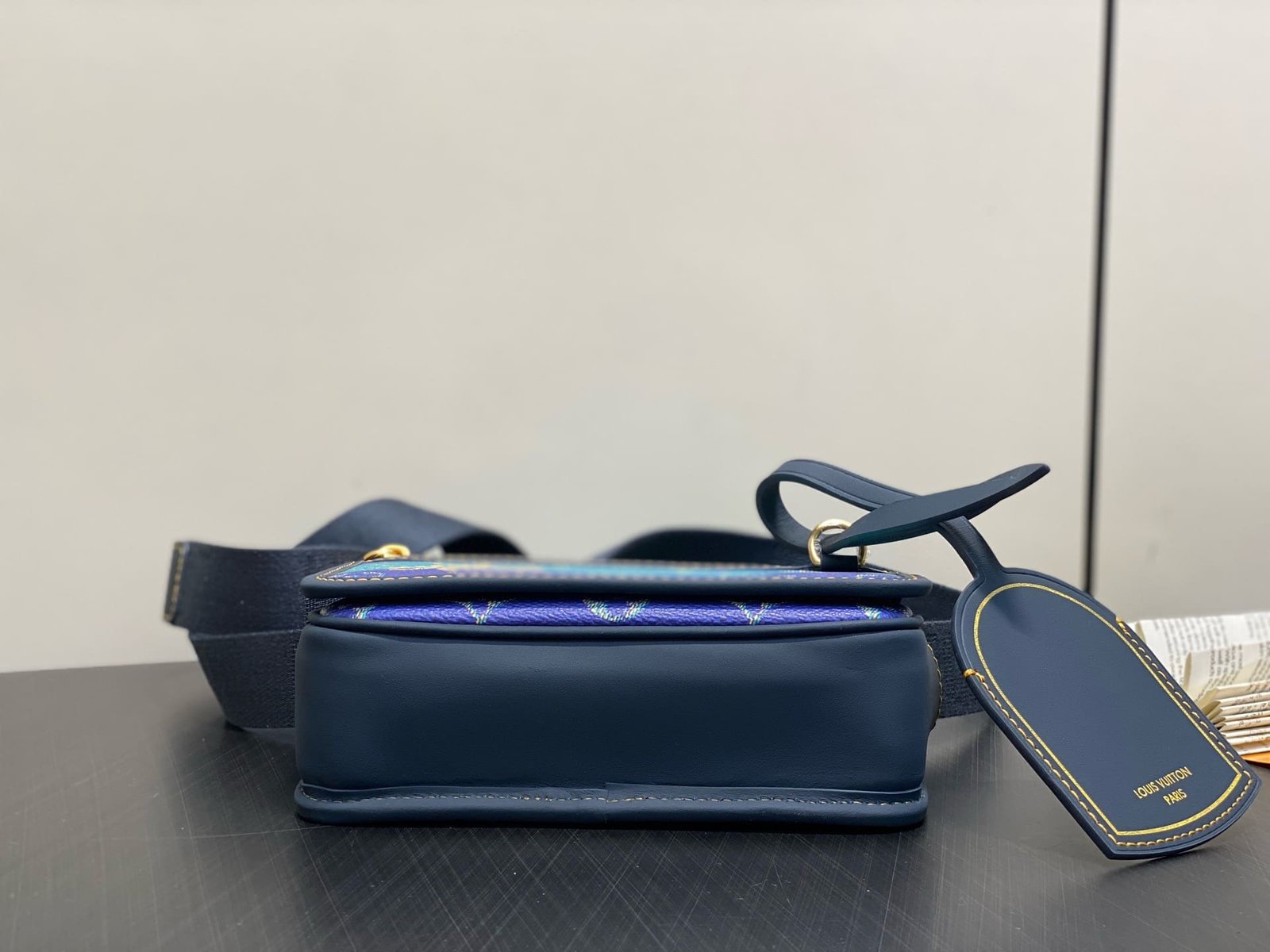 Louis Vuitton M15173 Bosphore Wearable Wallet