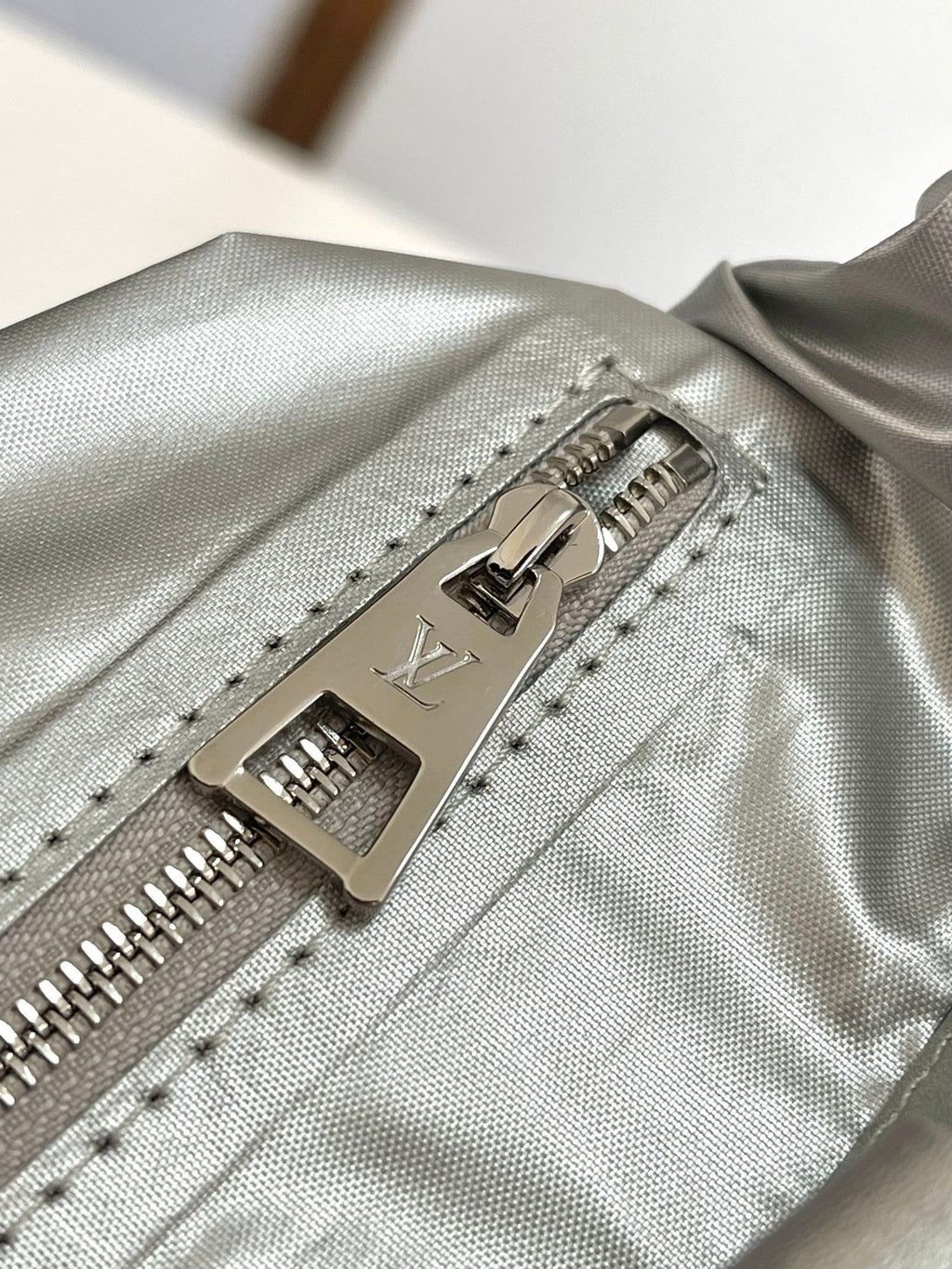 Louis Vuitton M11847 OnTheGo MM