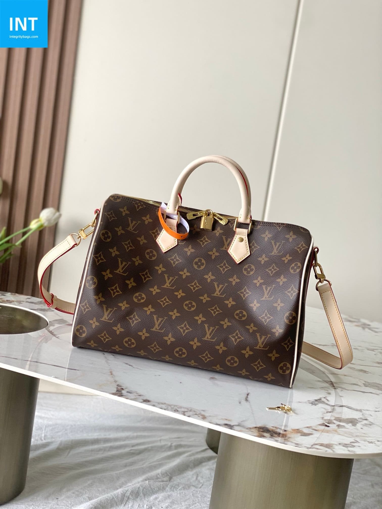 Louis Vuitton M46981 Speedy Bandoulière 35