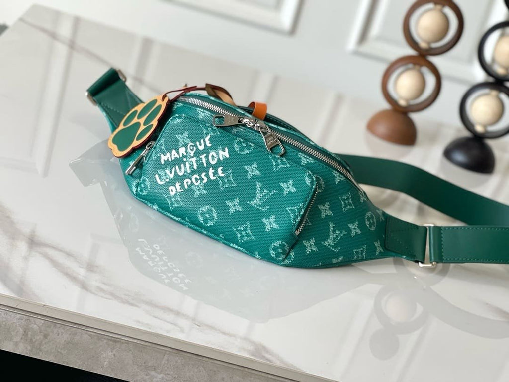 Louis Vuitton M12867 Rush Bumbag