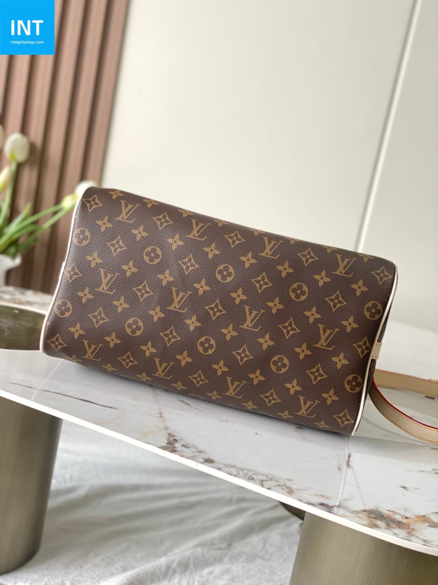 Louis Vuitton M46981 Speedy Bandoulière 35