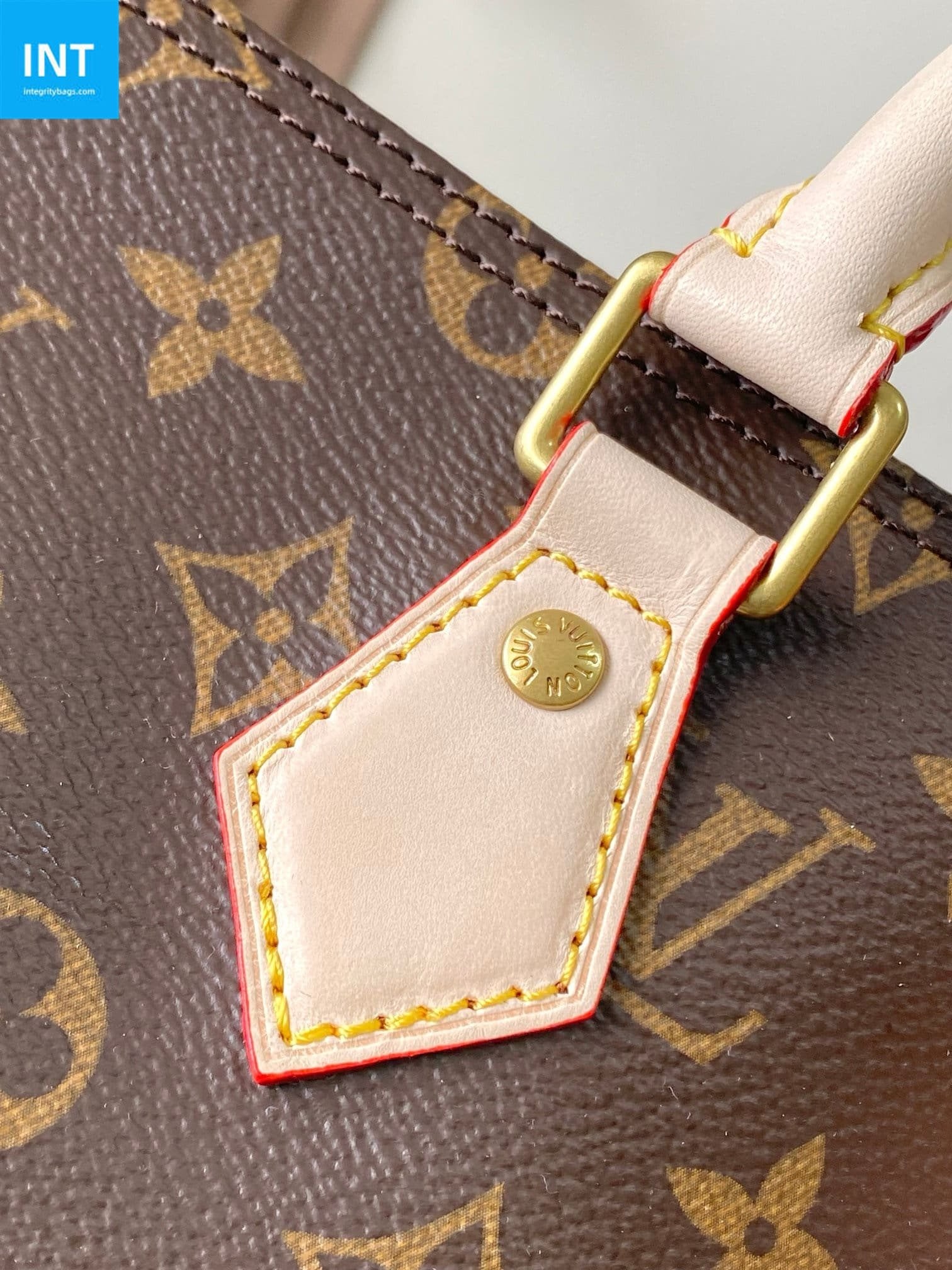 Louis Vuitton M46981 Speedy Bandoulière 35