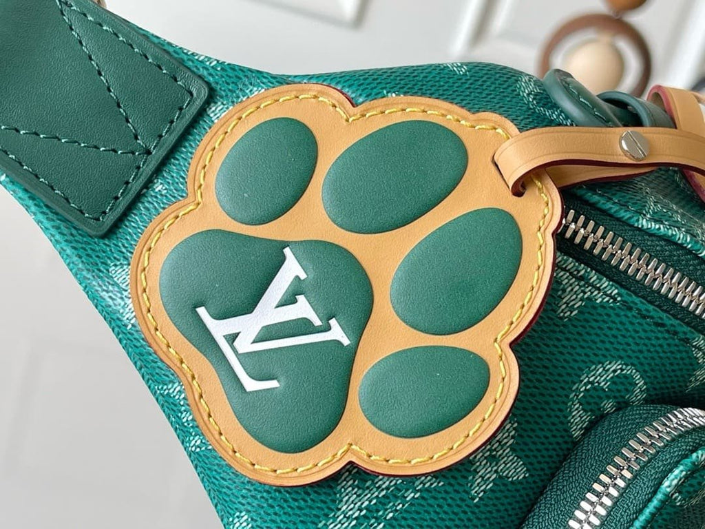 Louis Vuitton M12867 Rush Bumbag