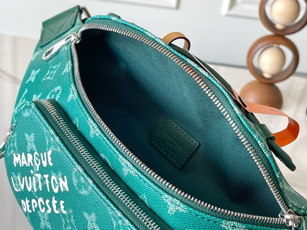 Louis Vuitton M12867 Rush Bumbag