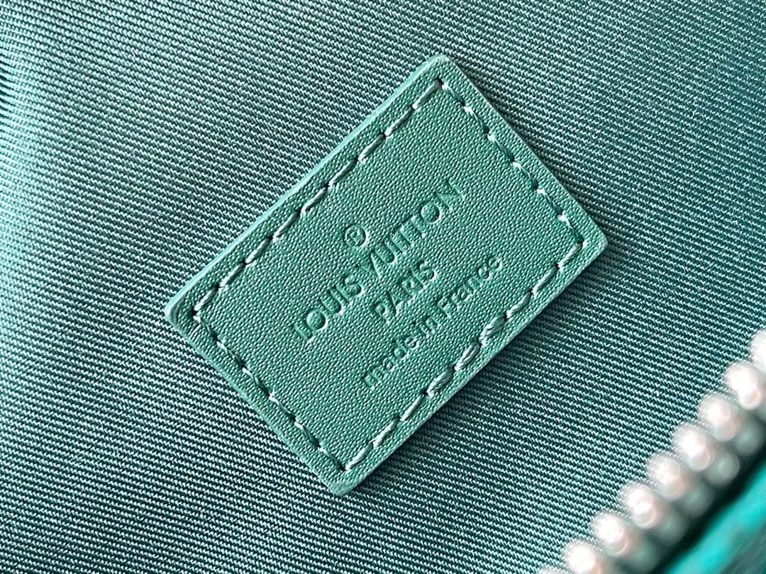 Louis Vuitton M12867 Rush Bumbag
