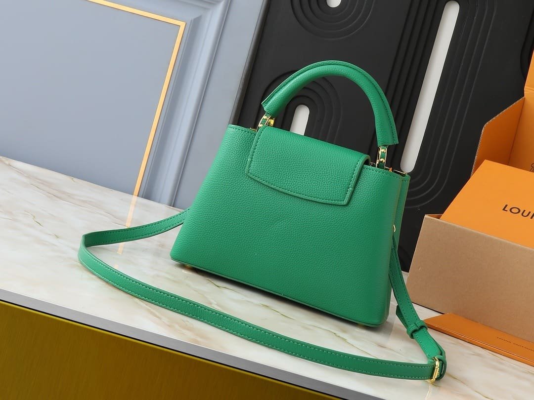 Louis Vuitton M23766 Capucines Mini
