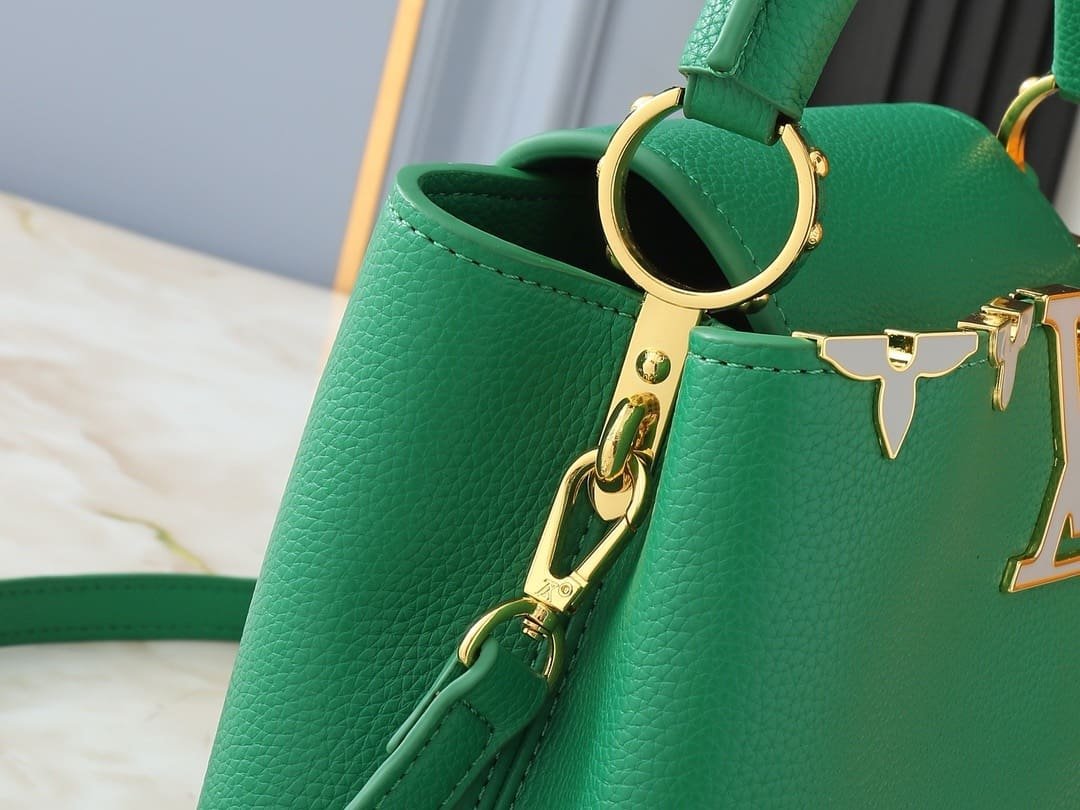 Louis Vuitton M23766 Capucines Mini