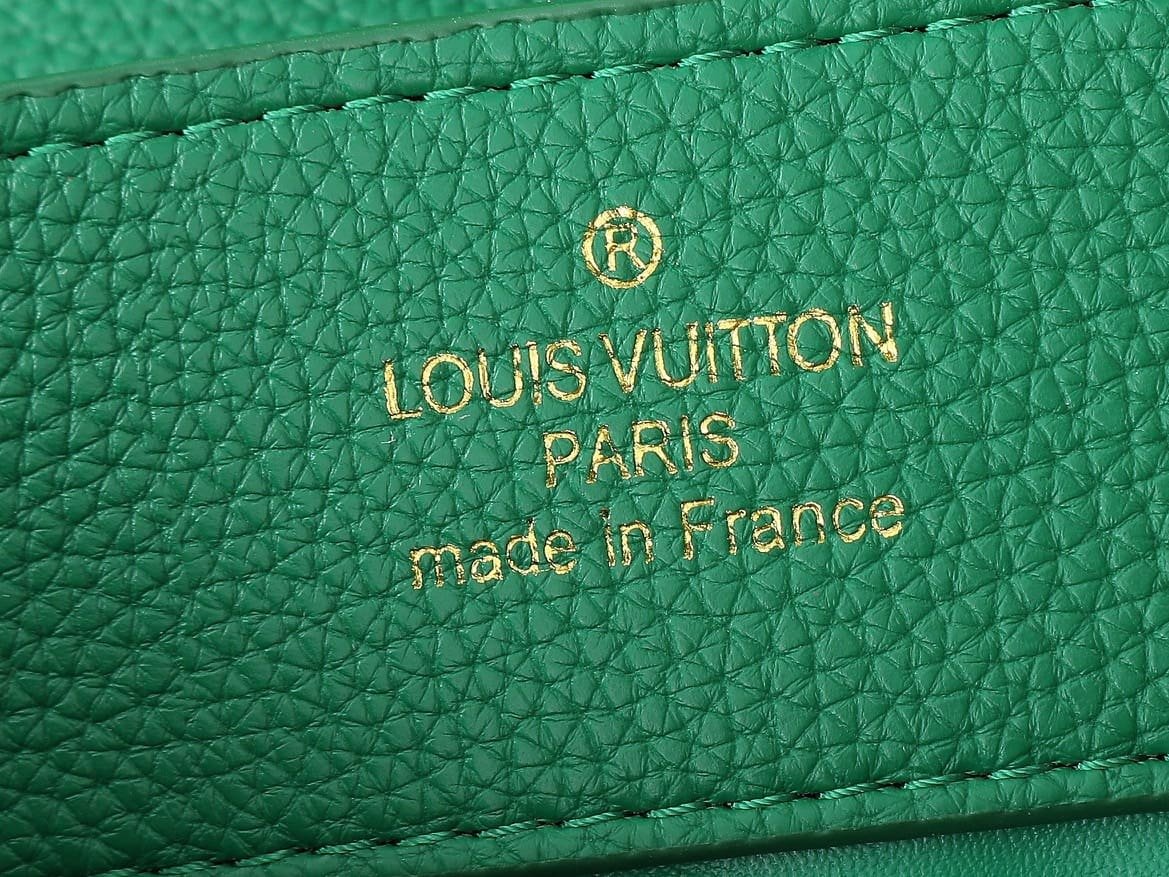 Louis Vuitton M23766 Capucines Mini