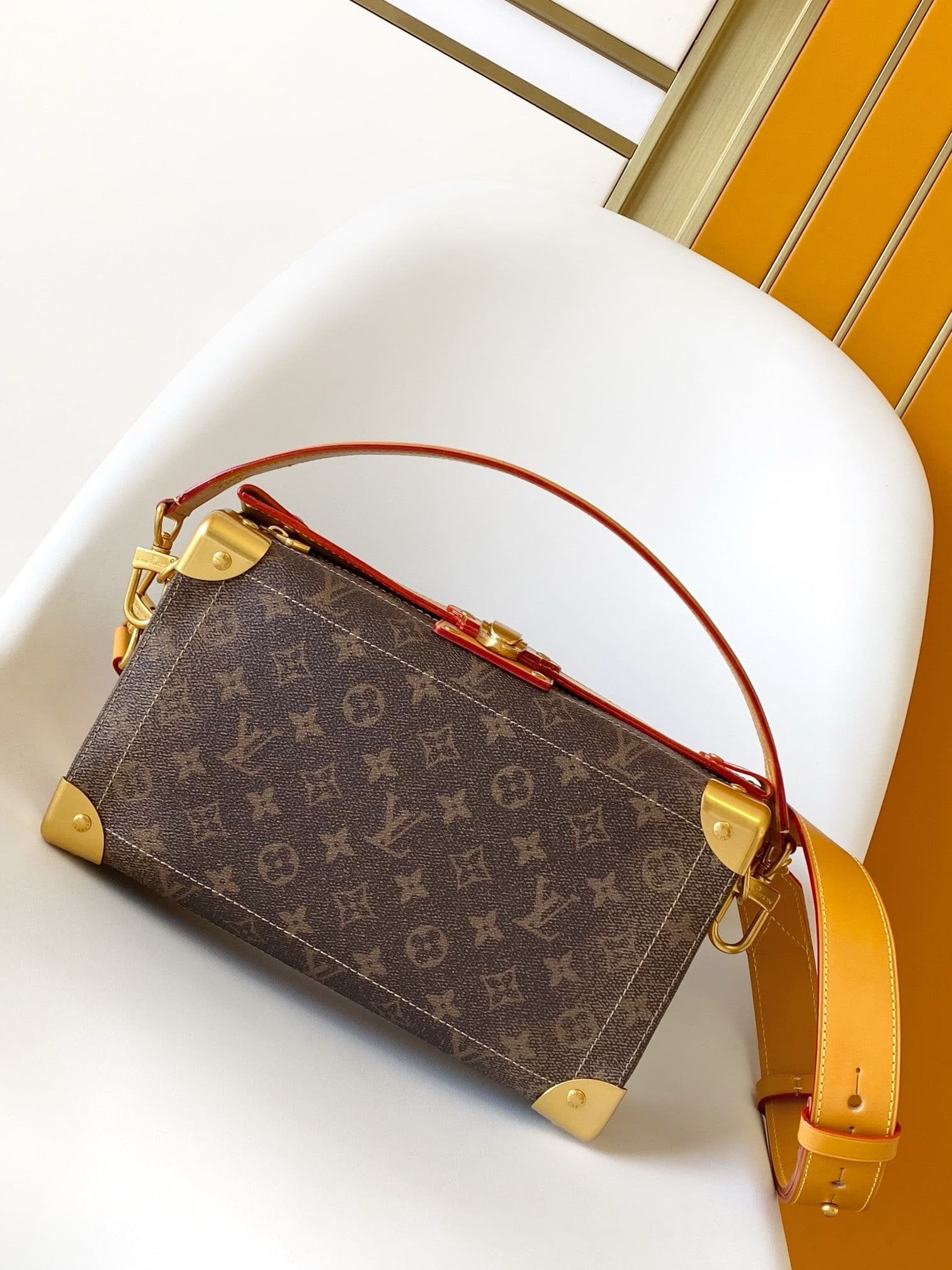 Louis Vuitton M11536 Soul Trunk East West