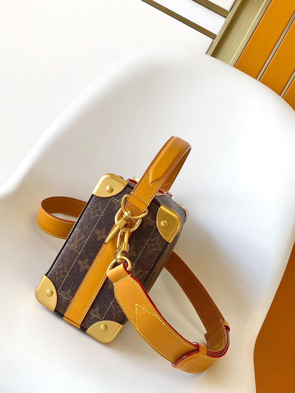 Louis Vuitton M11536 Soul Trunk East West