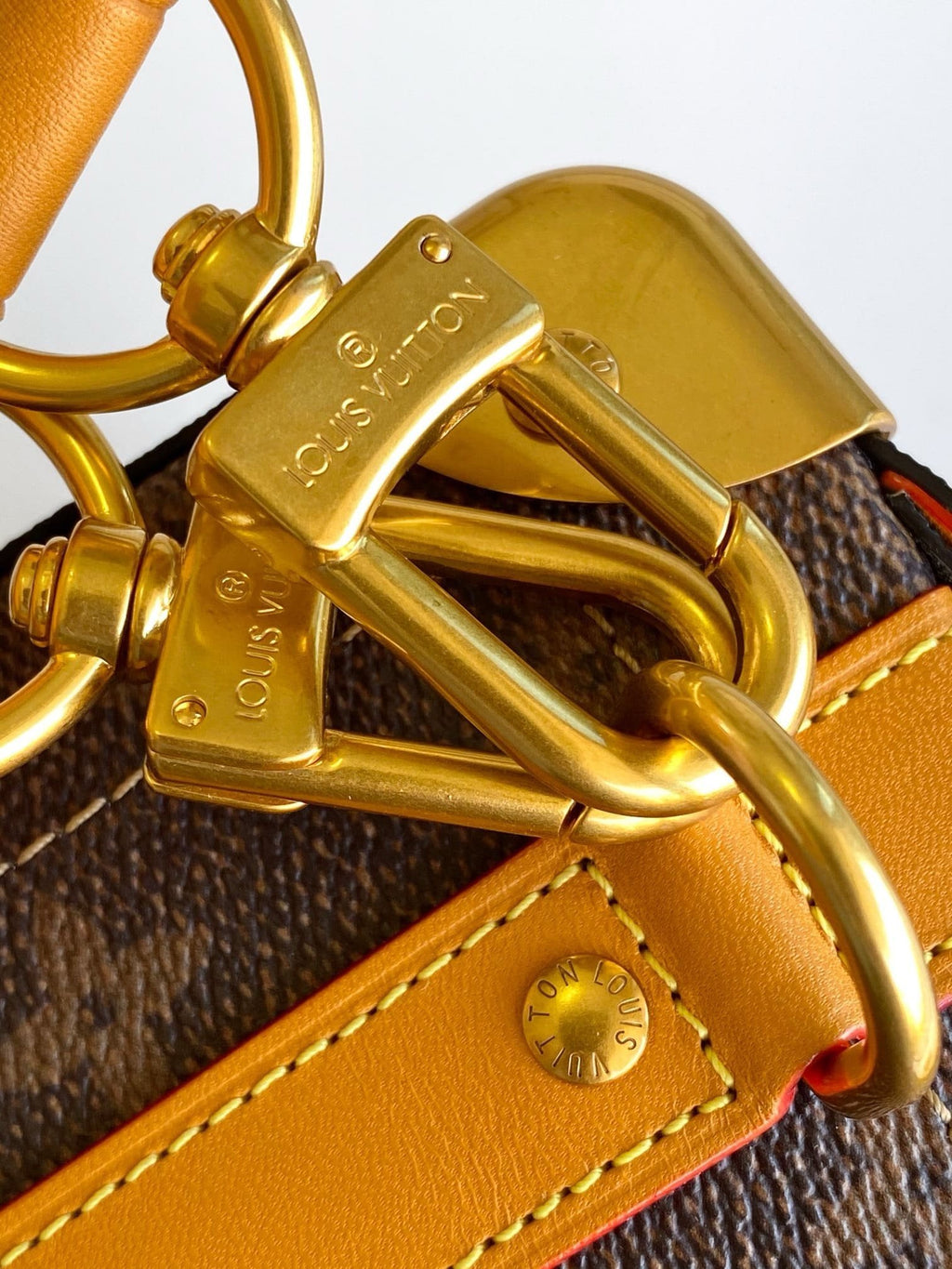 Louis Vuitton M11536 Soul Trunk East West