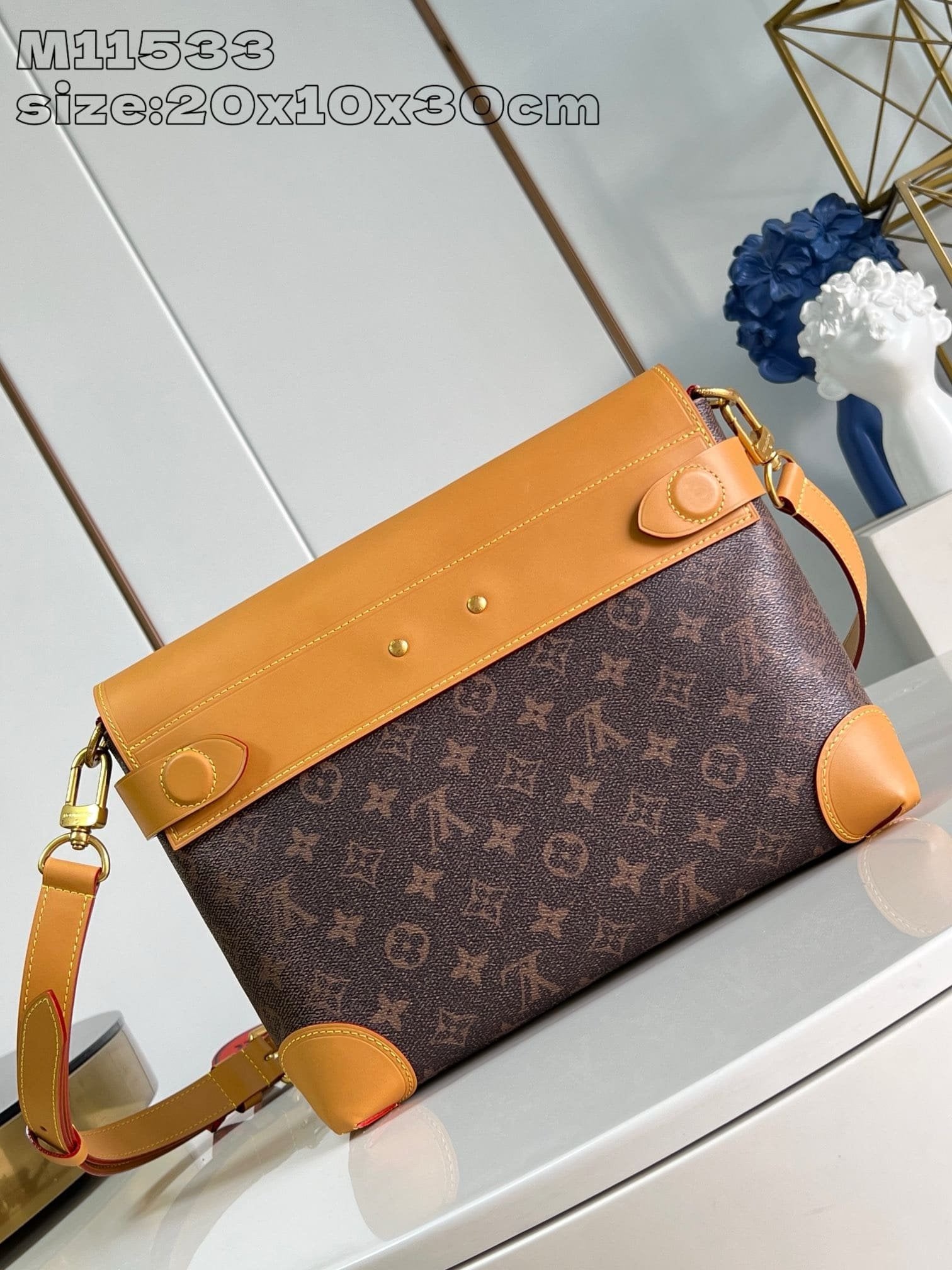 Louis Vuitton M11533 Steamer Crossbody