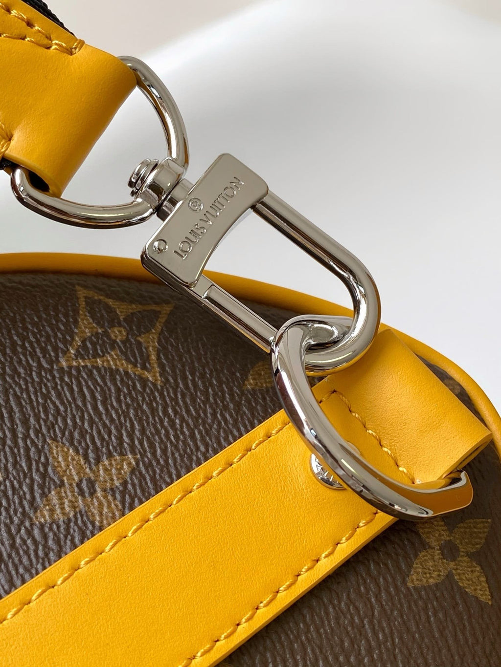 Louis Vuitton M13201 Keepall Bandoulière 35