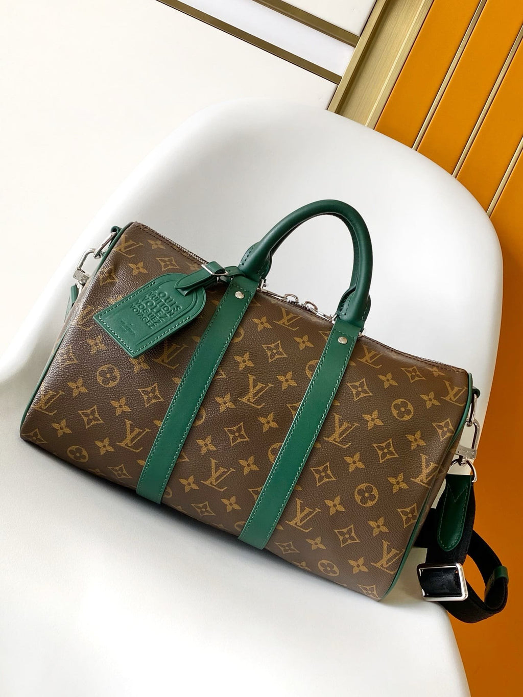 Louis Vuitton M12765 Keepall Bandoulière 35