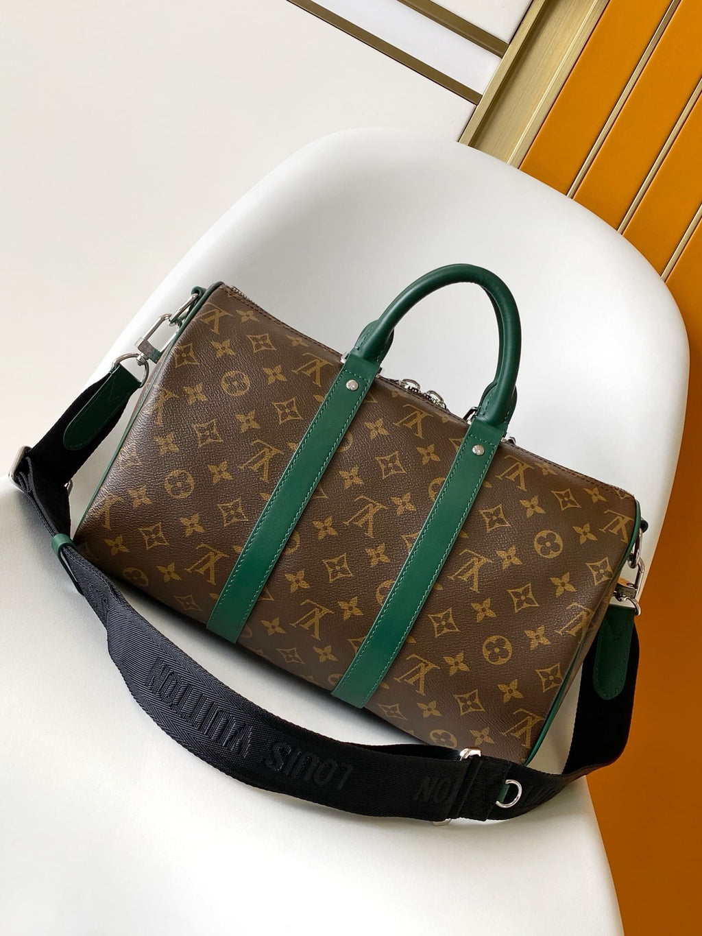Louis Vuitton M12765 Keepall Bandoulière 35