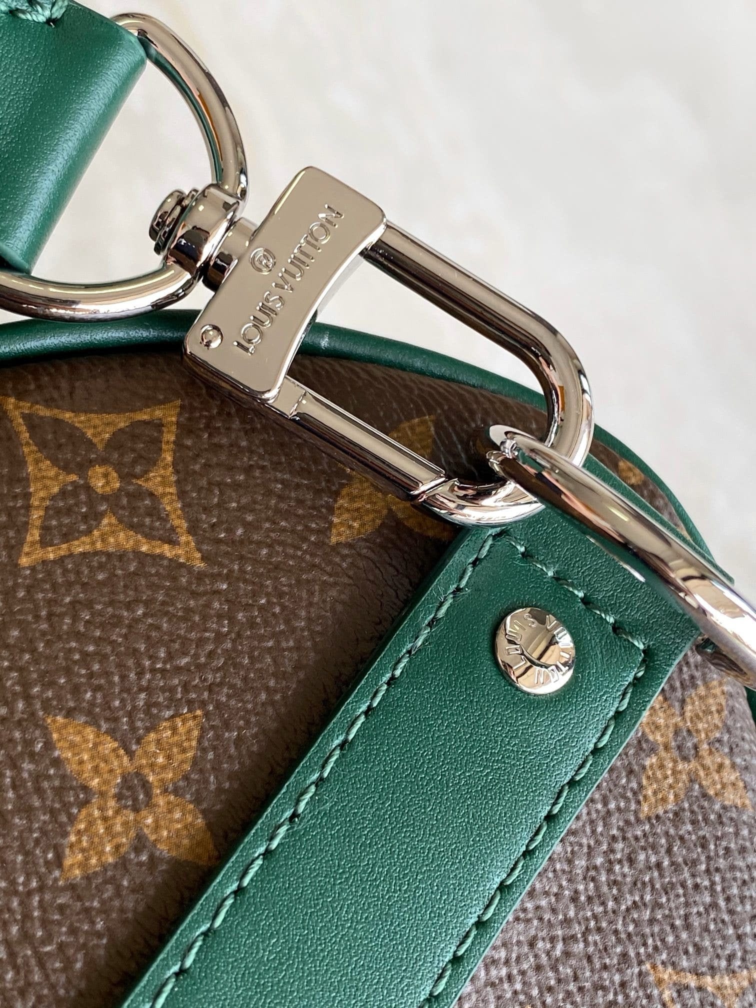Louis Vuitton M12765 Keepall Bandoulière 35