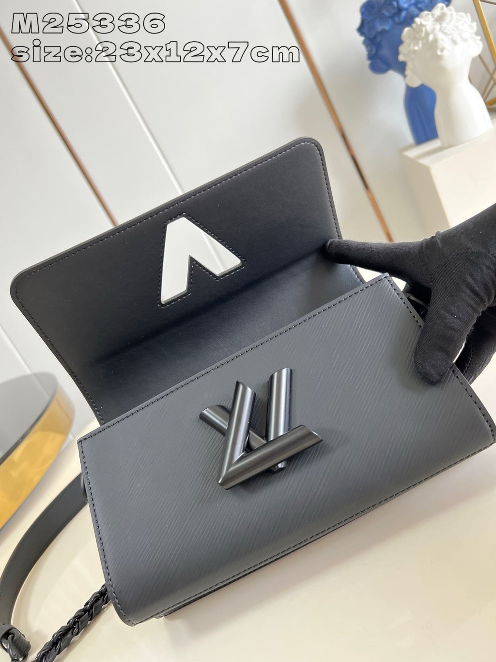 Louis Vuitton M25336 Twist West