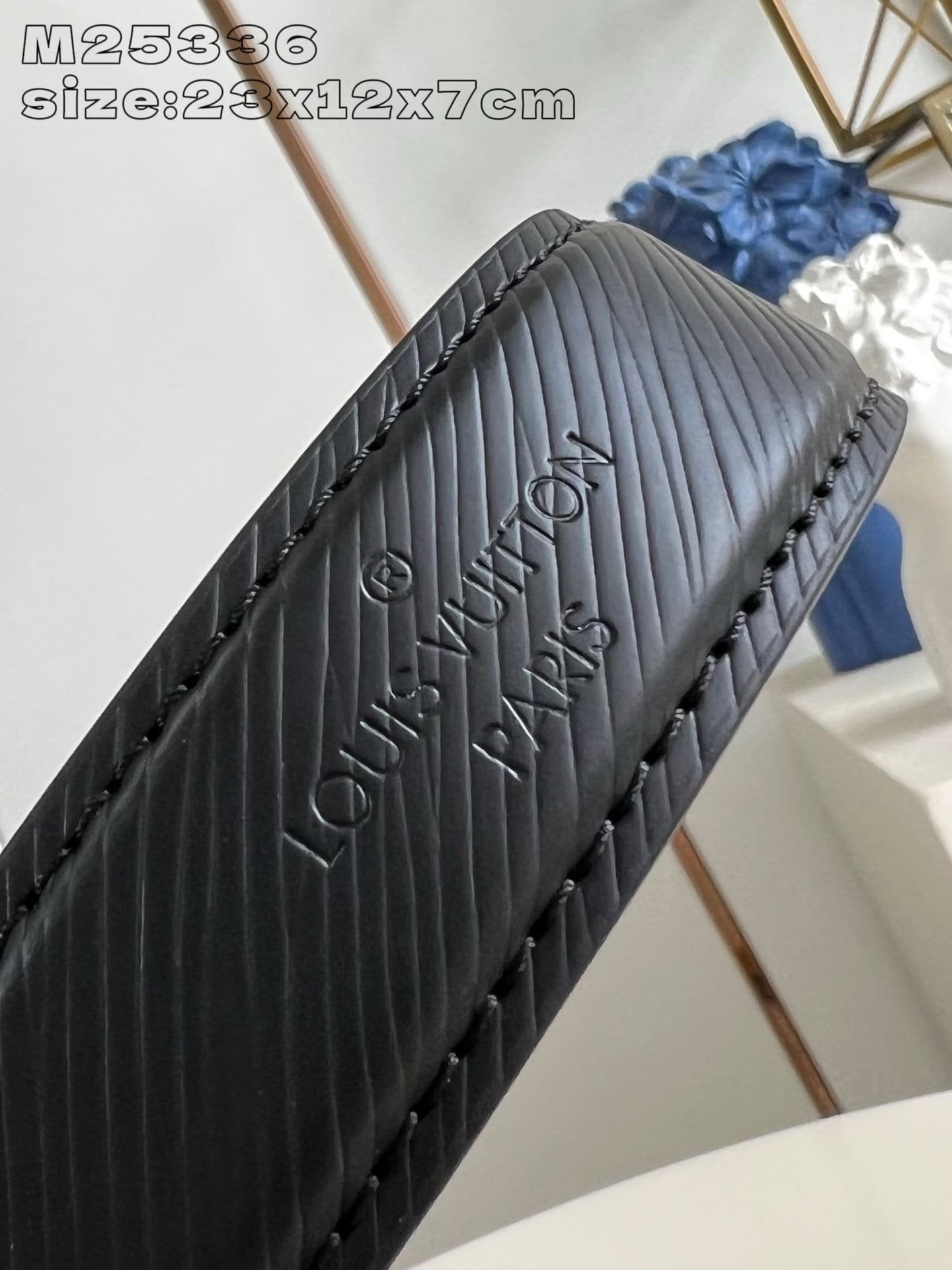 Louis Vuitton M25336 Twist West