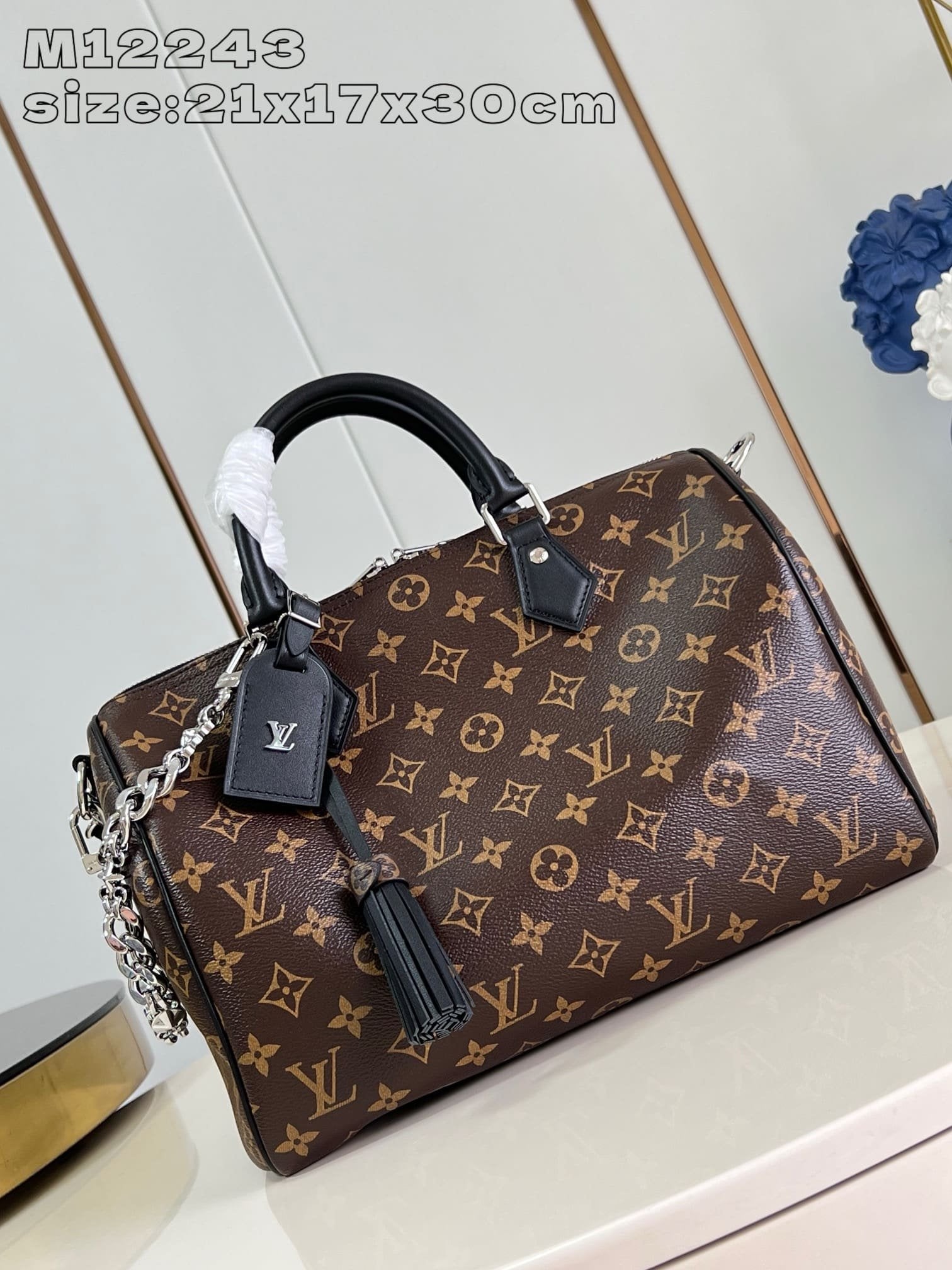 Louis Vuitton M12243 Speedy Soft 30 Dark