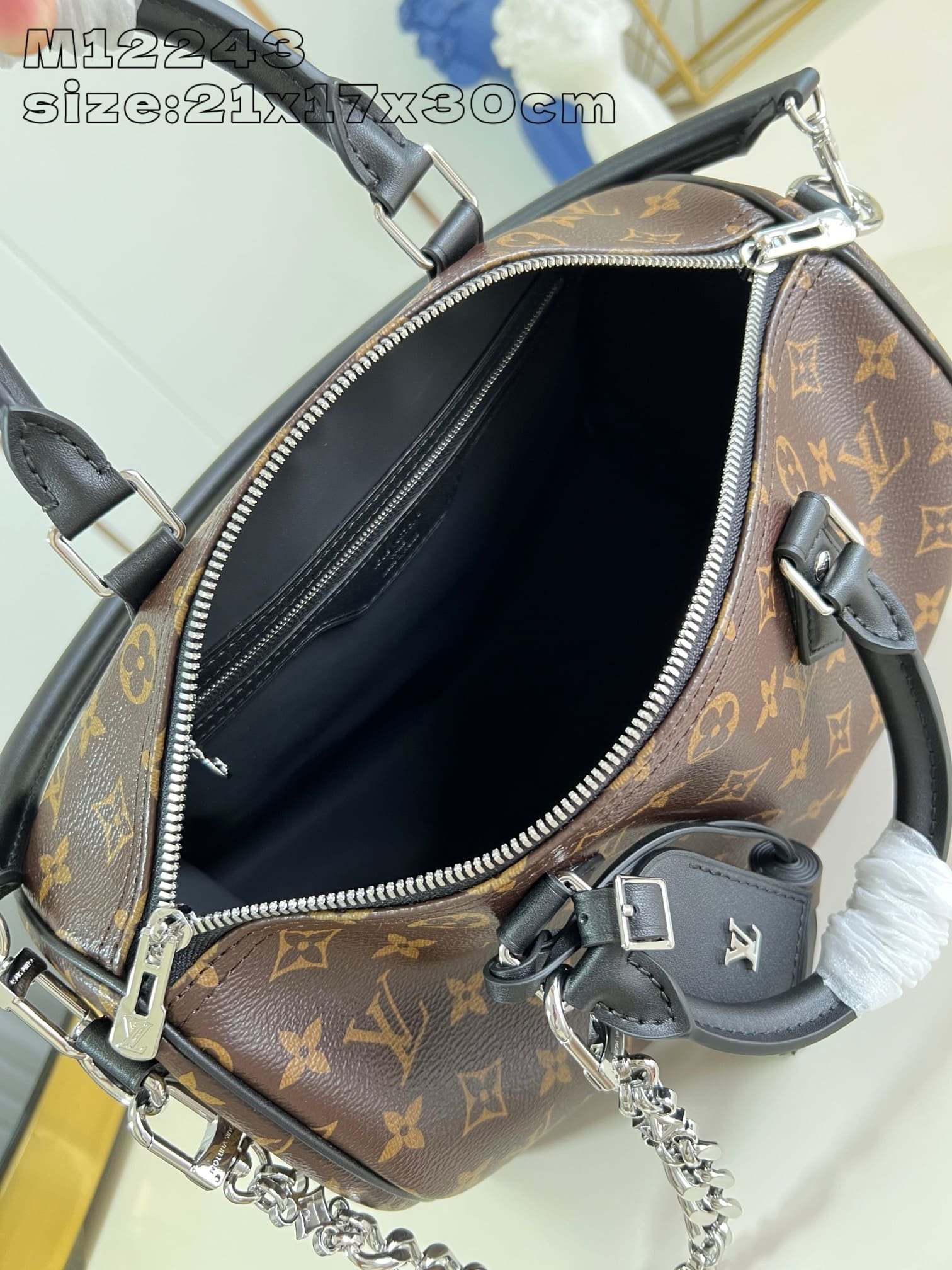 Louis Vuitton M12243 Speedy Soft 30 Dark
