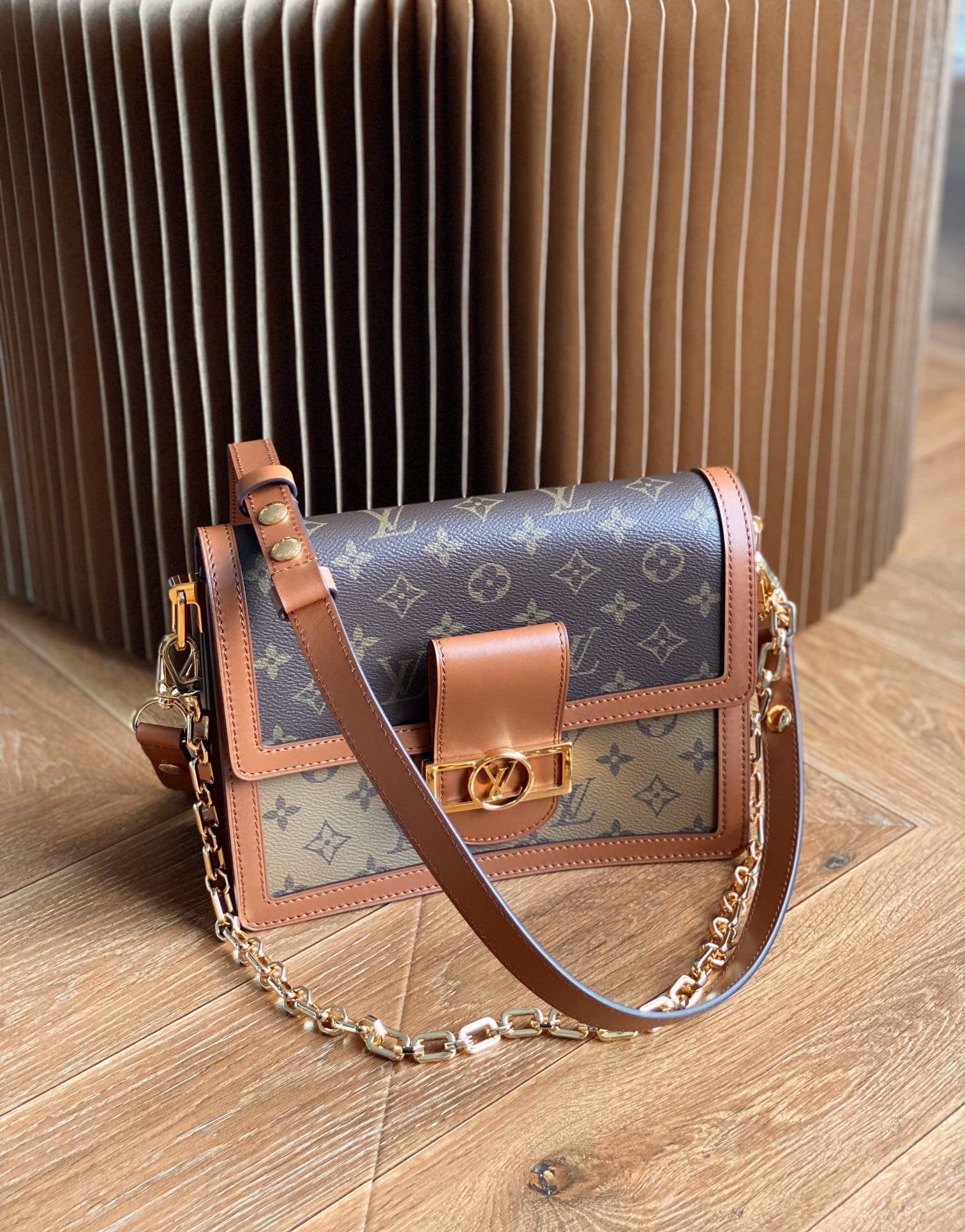 Louis Vuitton Dauphine MM Bag M44391
