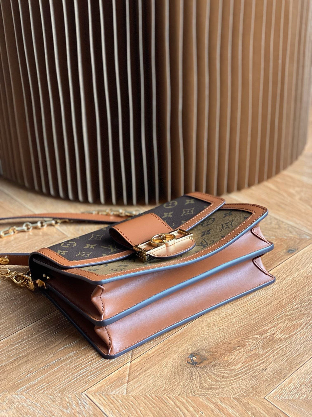 Louis Vuitton Dauphine MM Bag M44391