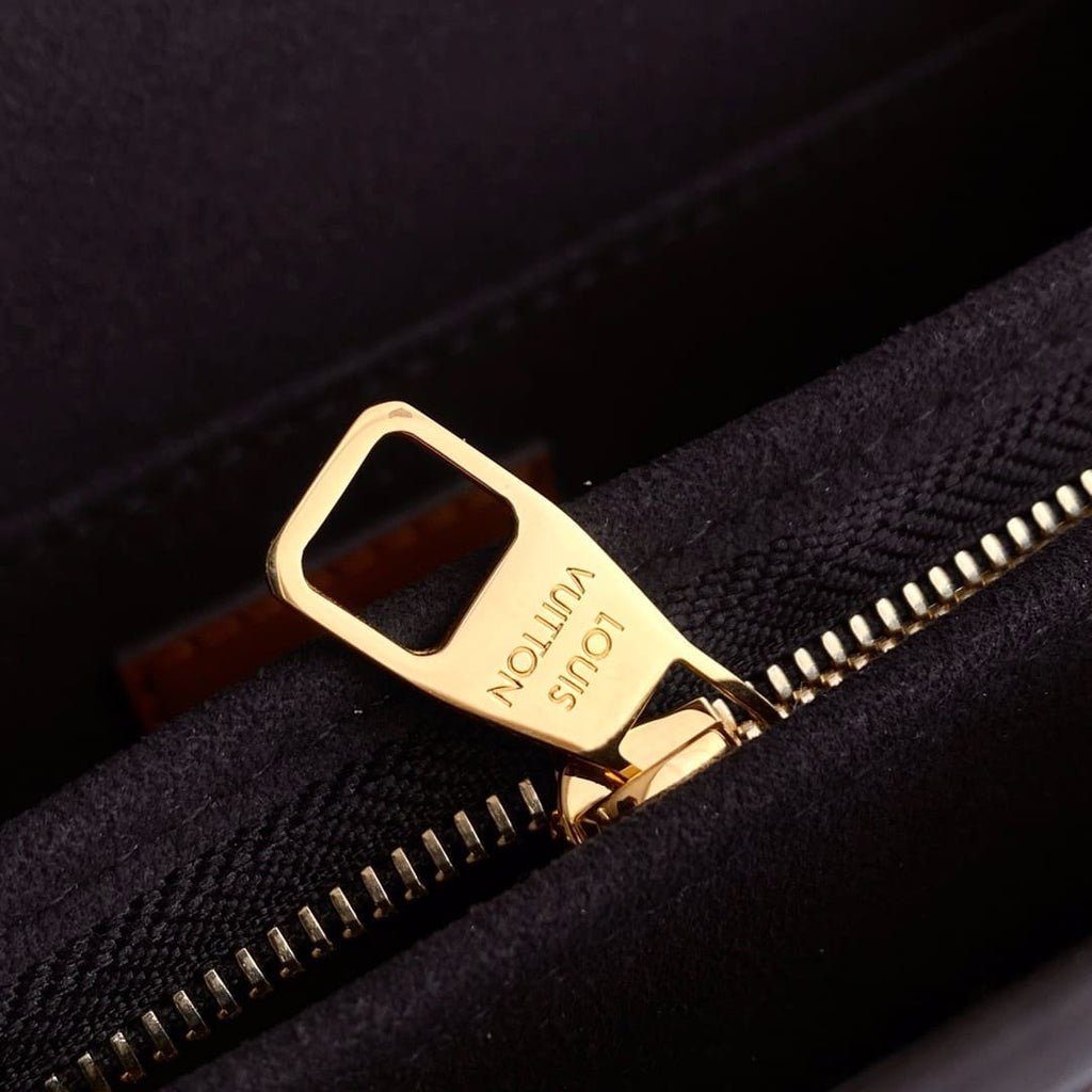 Louis Vuitton Dauphine MM Bag M44391
