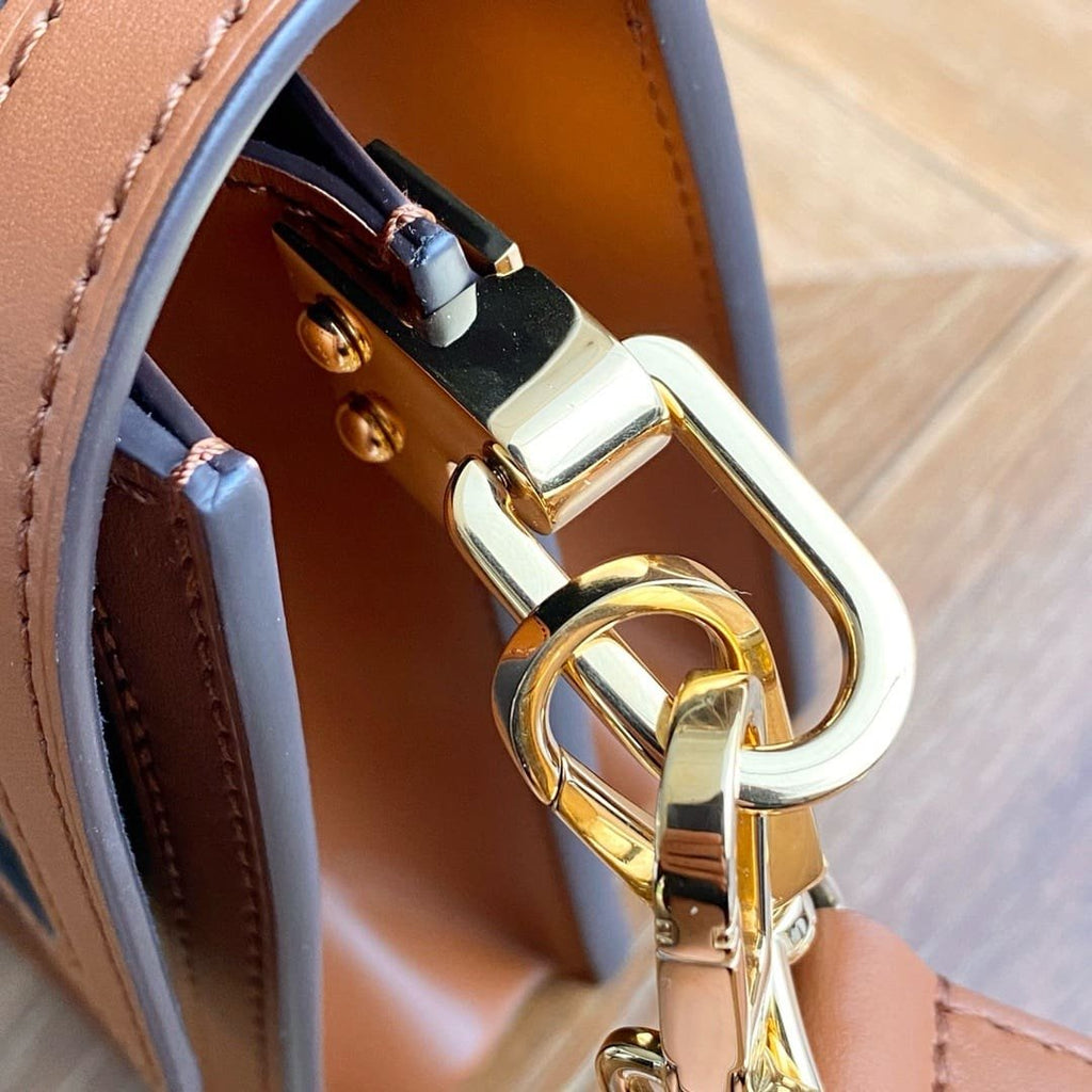 Louis Vuitton Dauphine MM Bag M44391