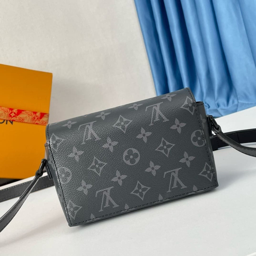 Louis Vuitton M81783 Steamer Wearable Wallet