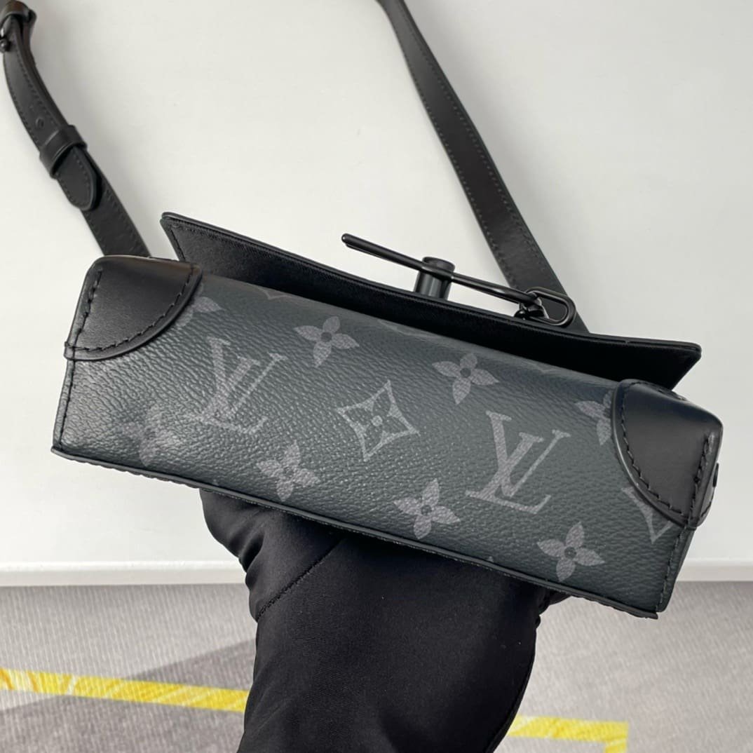 Louis Vuitton M81783 Steamer Wearable Wallet