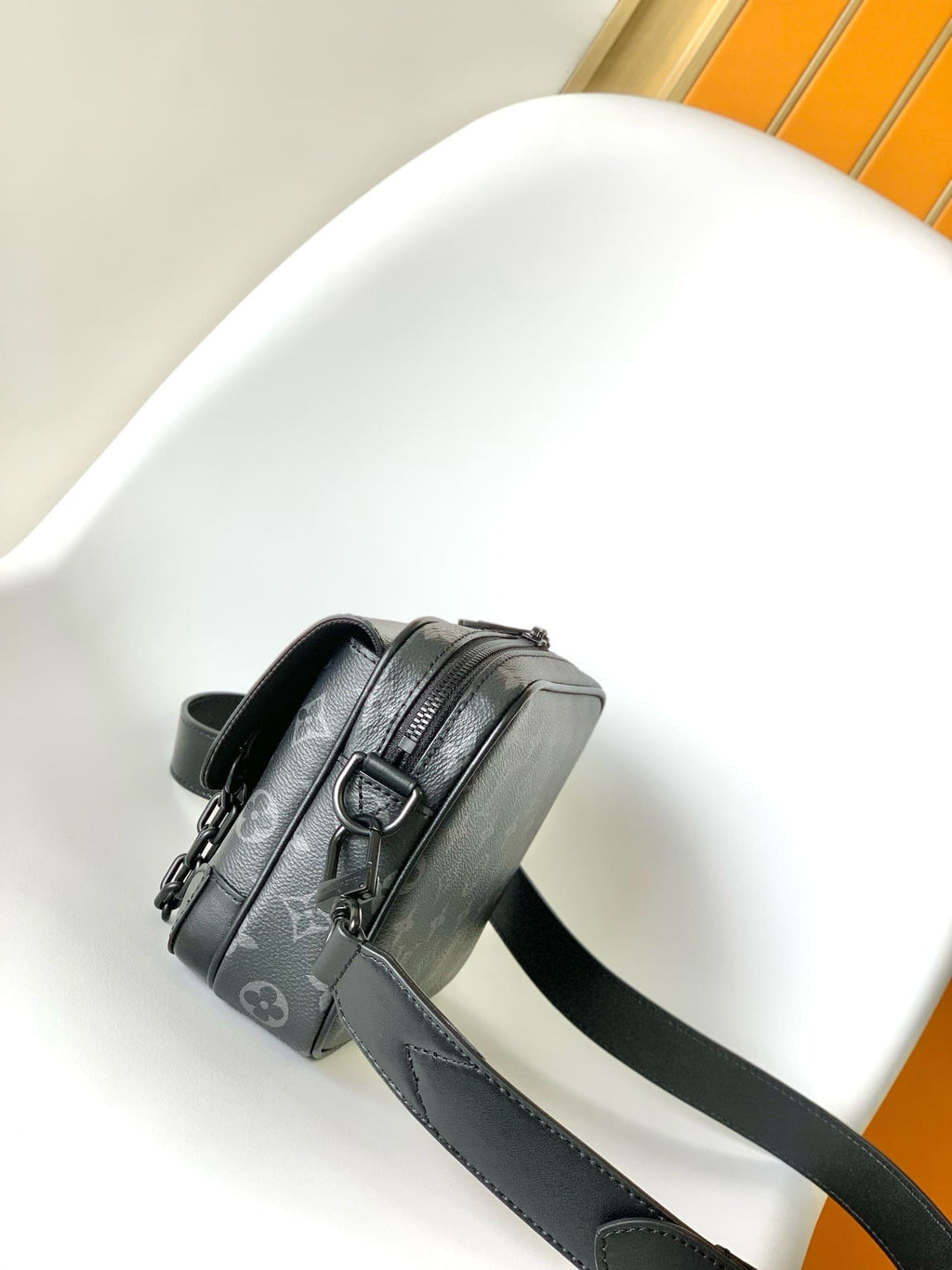 Louis Vuitton M46795 Steamer Messenger