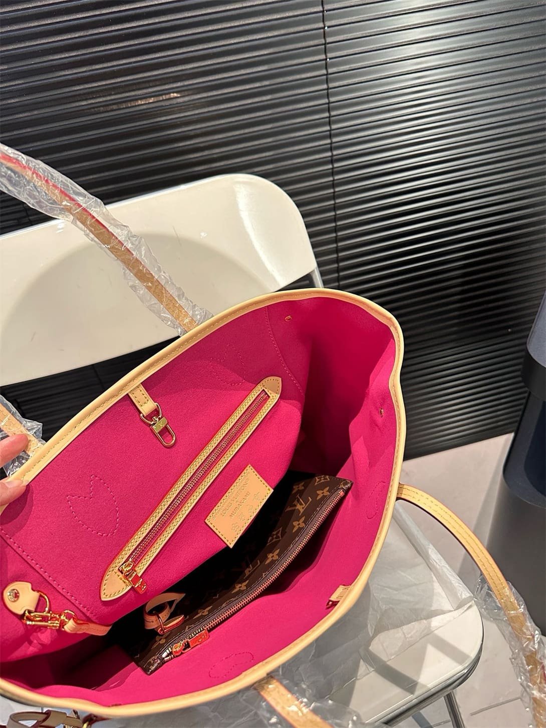 Louis Vuitton M13271 LV x TM Neverfull MM