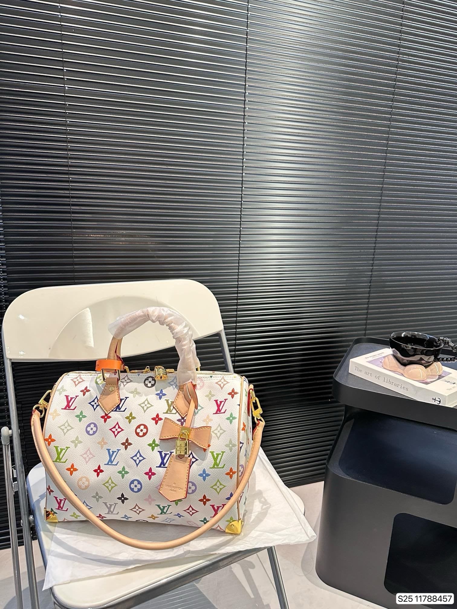 Louis Vuitton M13085 LV x TM Speedy Bandoulière 25