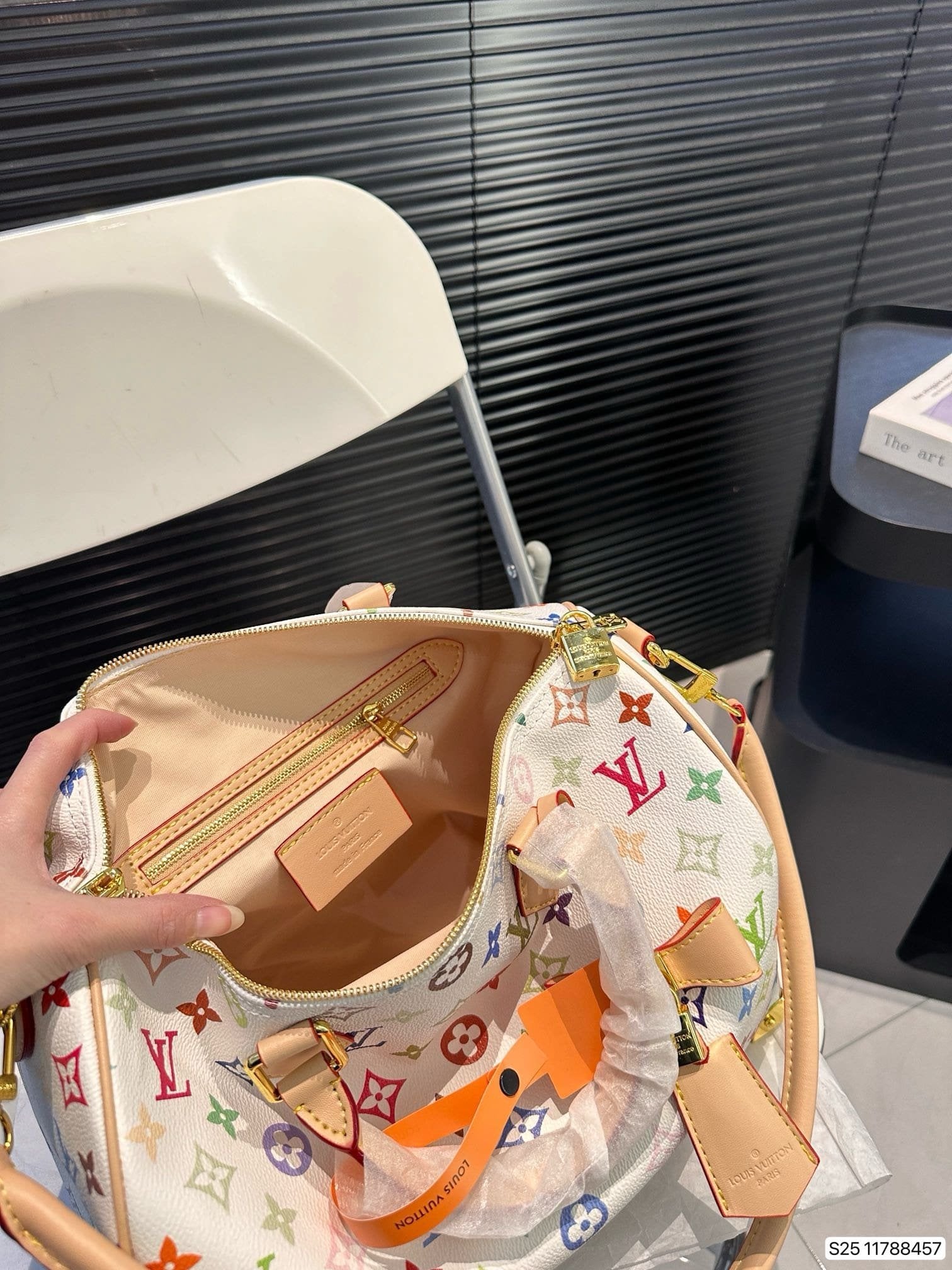Louis Vuitton M13085 LV x TM Speedy Bandoulière 25