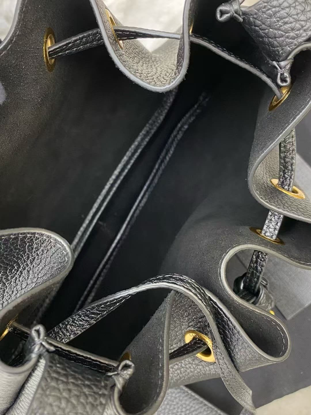 Saint Laurent PARIS VII small hobo in grained leather