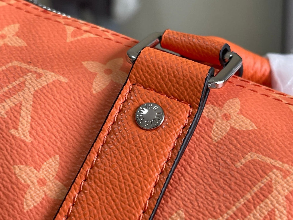 Louis Vuitton M31044 KEEPALL BANDOULIÈRE 25 travel bag