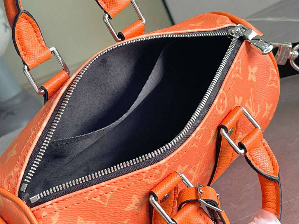 Louis Vuitton M31044 KEEPALL BANDOULIÈRE 25 travel bag